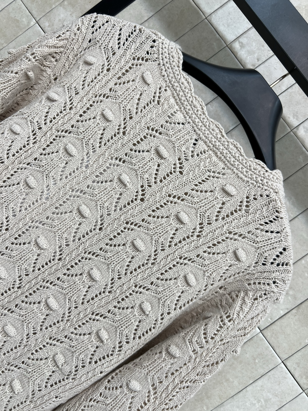 小香家 25早秋新款 提花针织开衫 上身减龄清爽 重工提花针织工艺自带奢华感 宽松的版型 下摆抽绳设计 