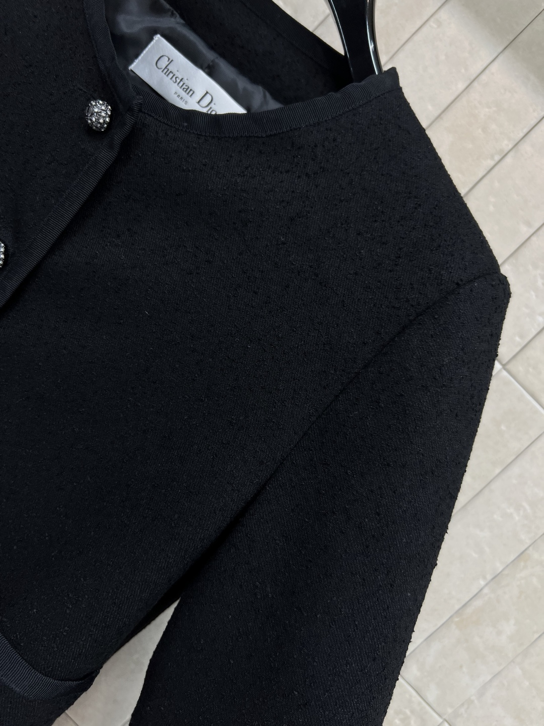 D家 25早秋新款 圆领毛呢外套  短小精干 提升精气神 小圆领修饰脖颈 凸显简练帅气的美感 内里可搭配