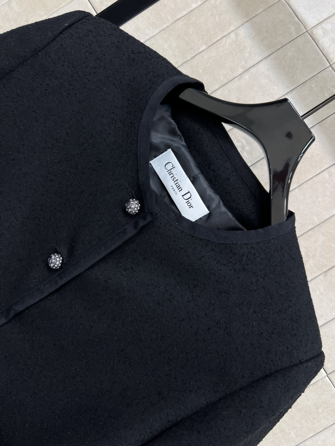 D家 25早秋新款 圆领毛呢外套  短小精干 提升精气神 小圆领修饰脖颈 凸显简练帅气的美感 内里可搭配