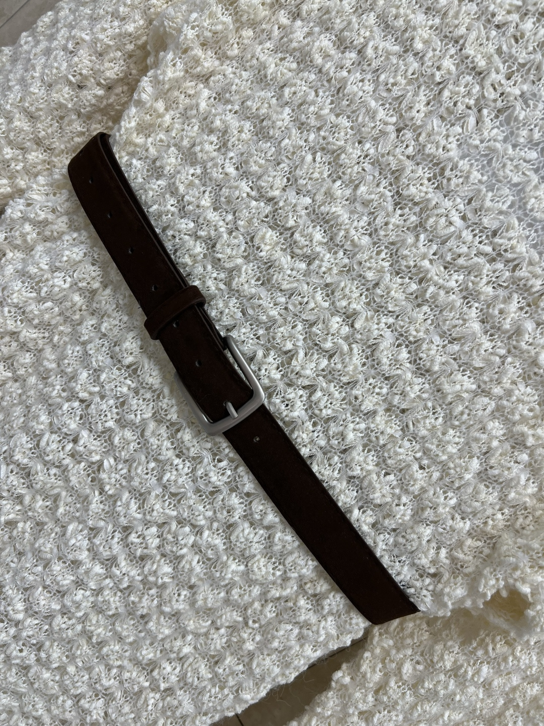 小香家 25早秋新款 腰带装饰针织罩衫 中间大logo点缀 1秒的吸睛抢镜 配送腰带收腰 简约又大牌  