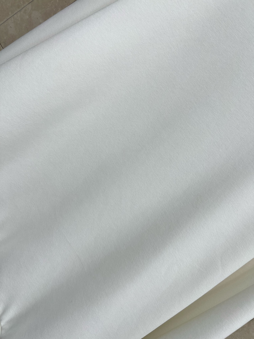 G家 25早秋新款 圆领长袖卫衣 领口.衣袖.下摆经典的红绿织带标识 纯白色系圆领宽松套头卫衣 经典耐看