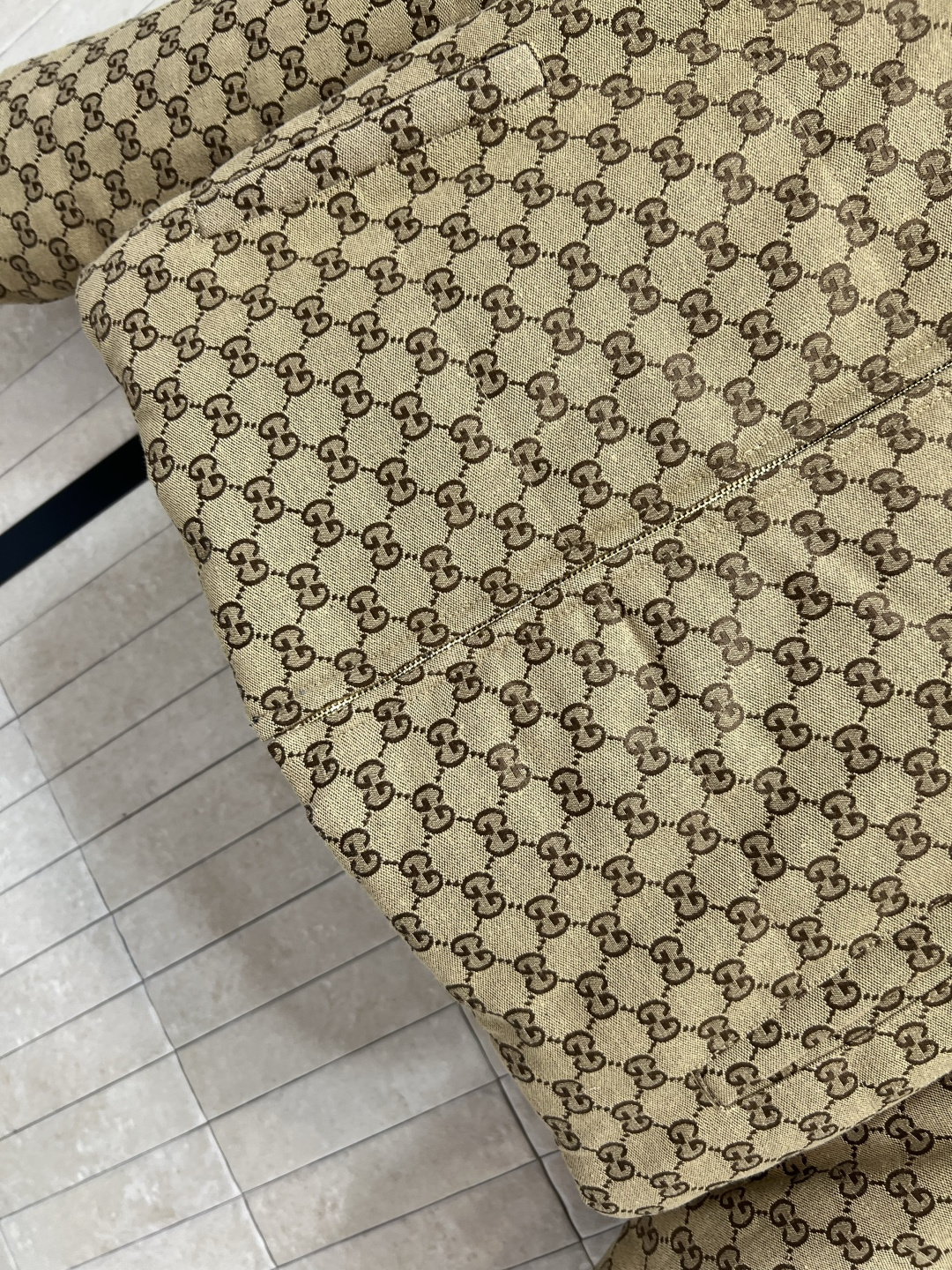 G家 25秋冬新款 GG提花系列 双面棉服外套 连帽款双面穿搭 两面都穿出不同风格 一面是满Logo印花