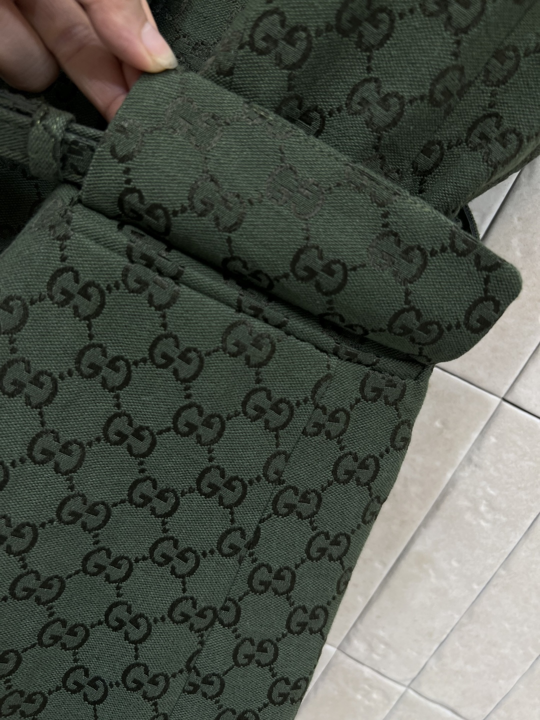 G家 25早秋新款 绿色双G提花系列 翻领无袖收腰马甲 经典满印的GG提花外套 喜欢老花的一定不要错过 