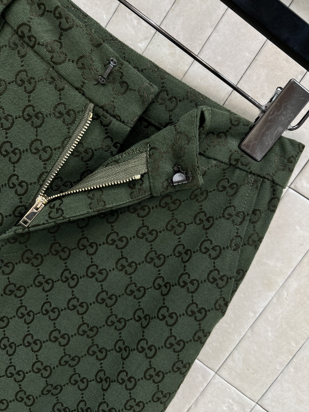 G家 25早秋新款 绿色双G提花系列 高腰直筒长裤 各种场合都适合穿 秒抬气质 超级高级 自带气场感 高