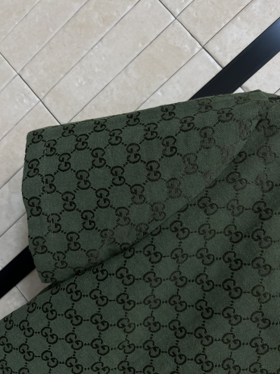 G家 25早秋新款 绿色双G提花系列 翻领短款短袖衬衣 经典满印的GG提花外套 喜欢老花的一定不要错过 