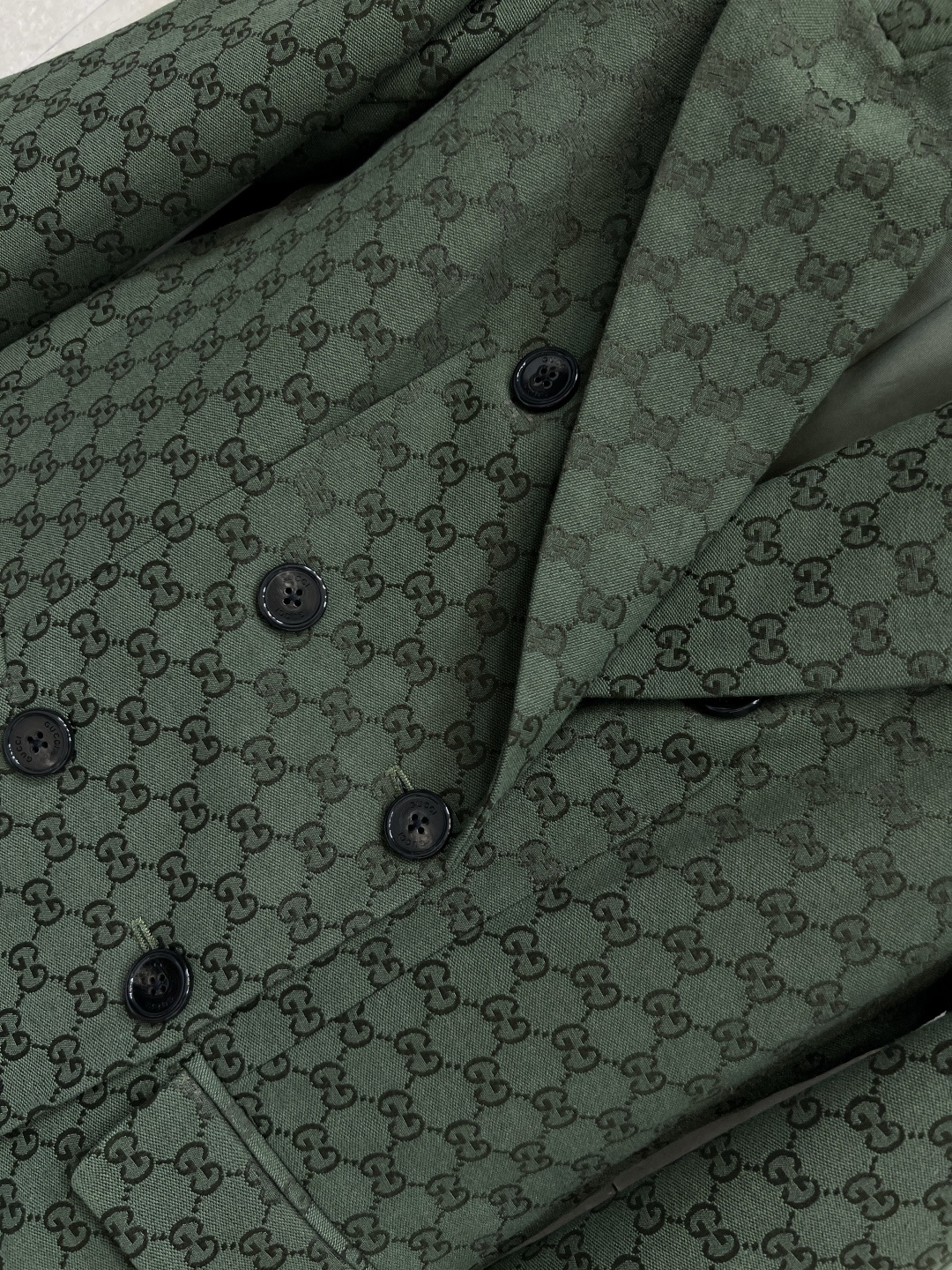 G家 25早秋新款 绿色双G提花系列 翻领西装外套 经典满印的GG提花外套 喜欢老花的一定不要错过 巨抬