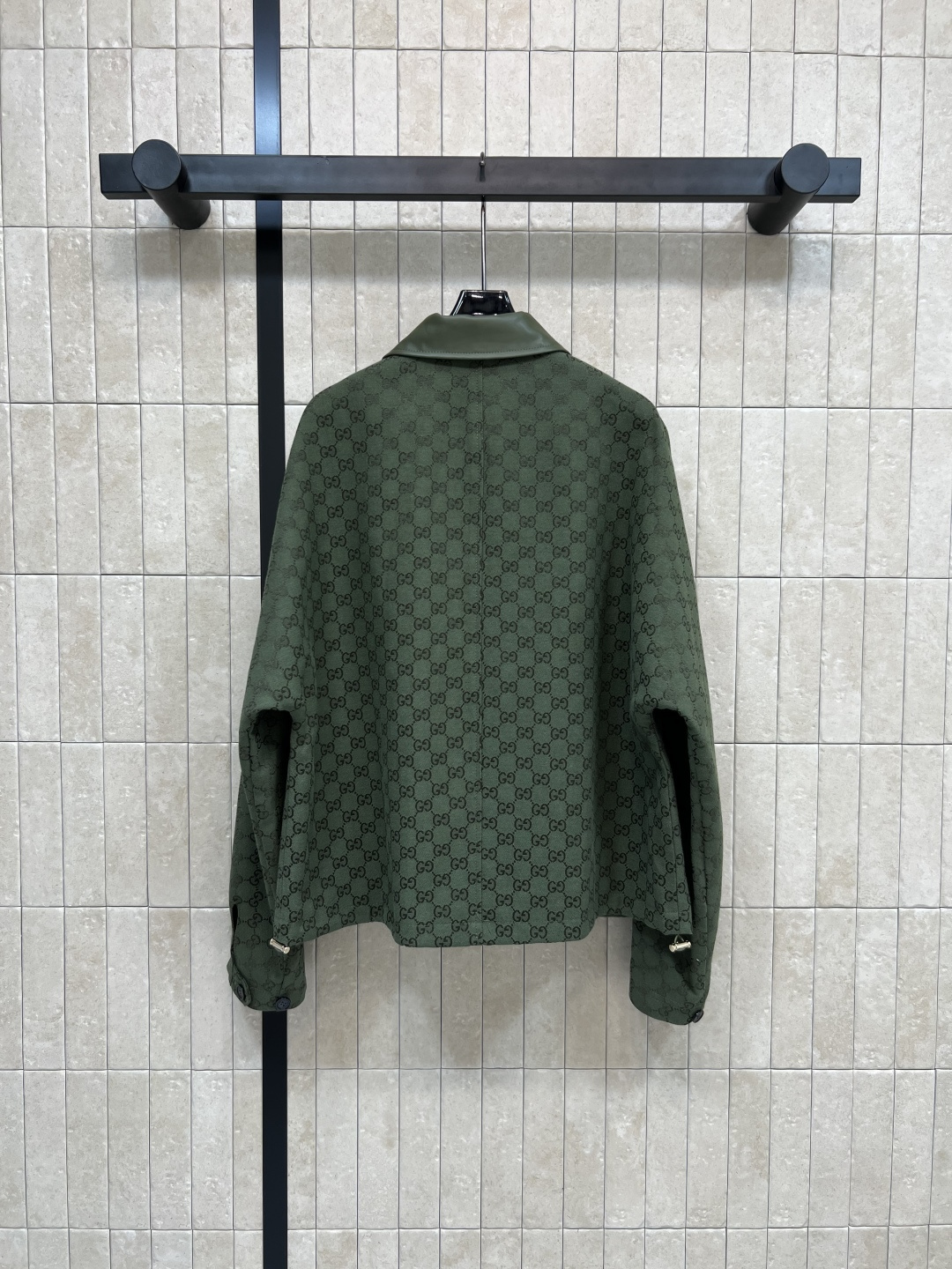 G家 25早秋新款 绿色双G提花系列 翻领夹克外套 经典满印的GG提花外套 喜欢老花的一定不要错过 拼接