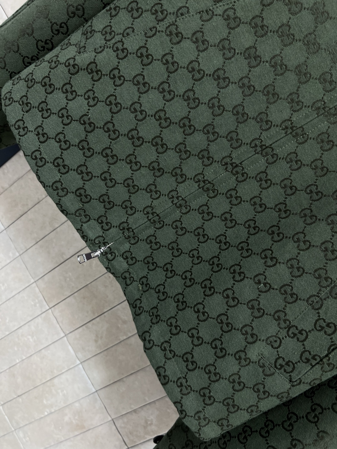 G家 25早秋新款 绿色双G提花系列 翻领夹克外套 经典满印的GG提花外套 喜欢老花的一定不要错过 拼接