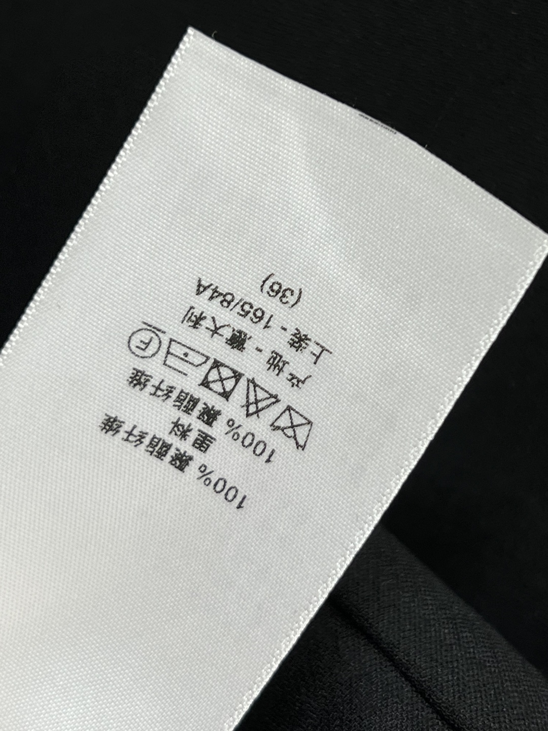 D家 25早秋新款 荷叶花边领短款西装 可拆卸荷叶花边小立领设计 带里衬垫肩设计 做工无可挑剔 经典剪裁