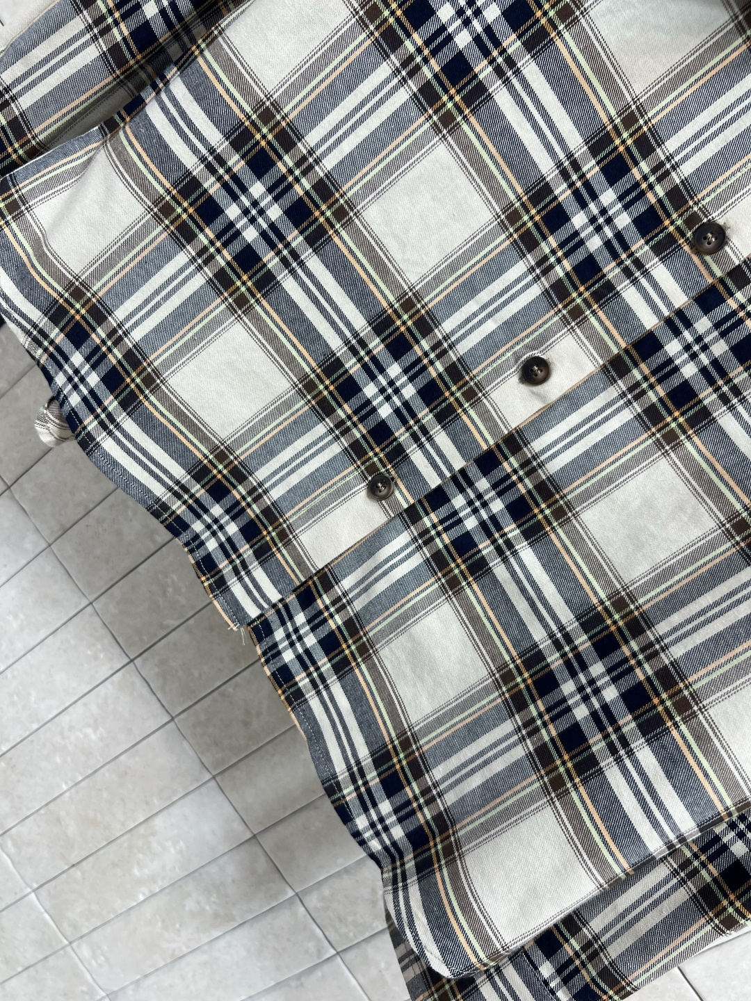 25早秋新款 经典格纹翻领系带衬衫 好穿不厌的经典格子 YB是男款 其实女孩子穿更好看 慵懒随意BF风 