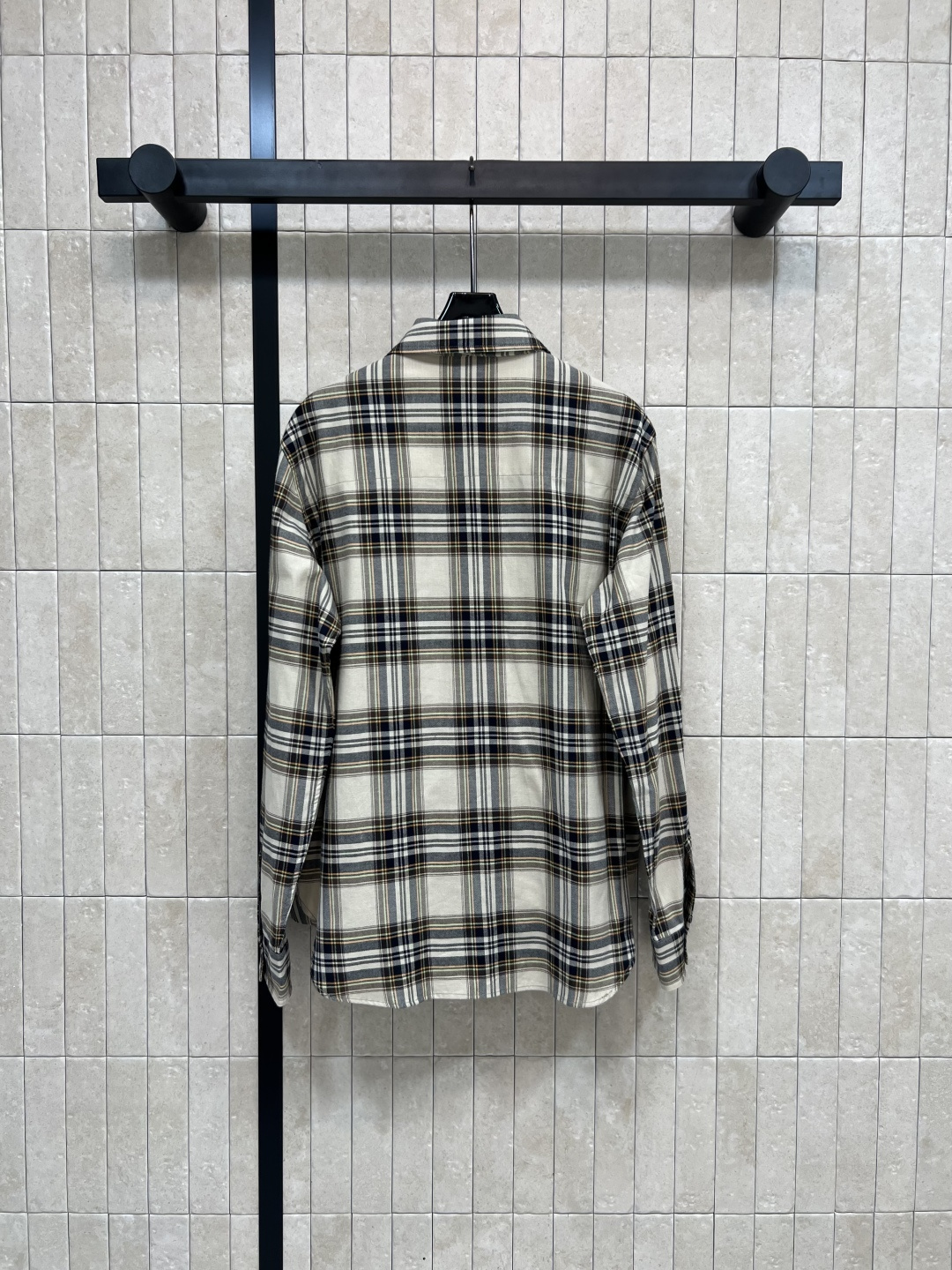 25早秋新款 经典格纹翻领系带衬衫 好穿不厌的经典格子 YB是男款 其实女孩子穿更好看 慵懒随意BF风 