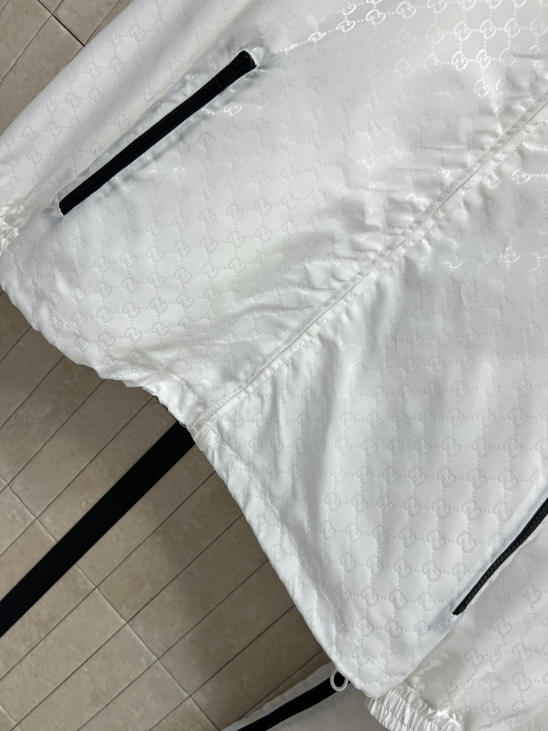 G家 25早春新款 双G提花尼龙运动套装 立领拉链外套+松紧腰束脚运动裤 一套上身时髦有型 高人气的再生