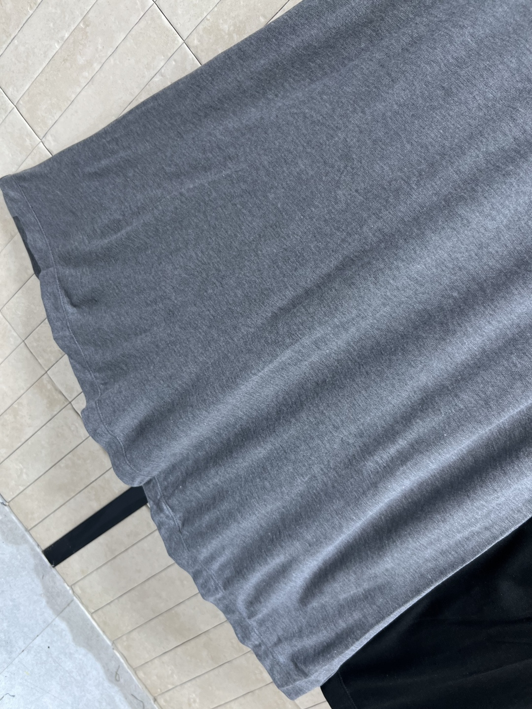 LW家 25早秋新款 丝巾收腰长款连衣裙 上身真的超级爱了 减龄的百搭色系 一秒衬托肤色 配送条纹丝巾收