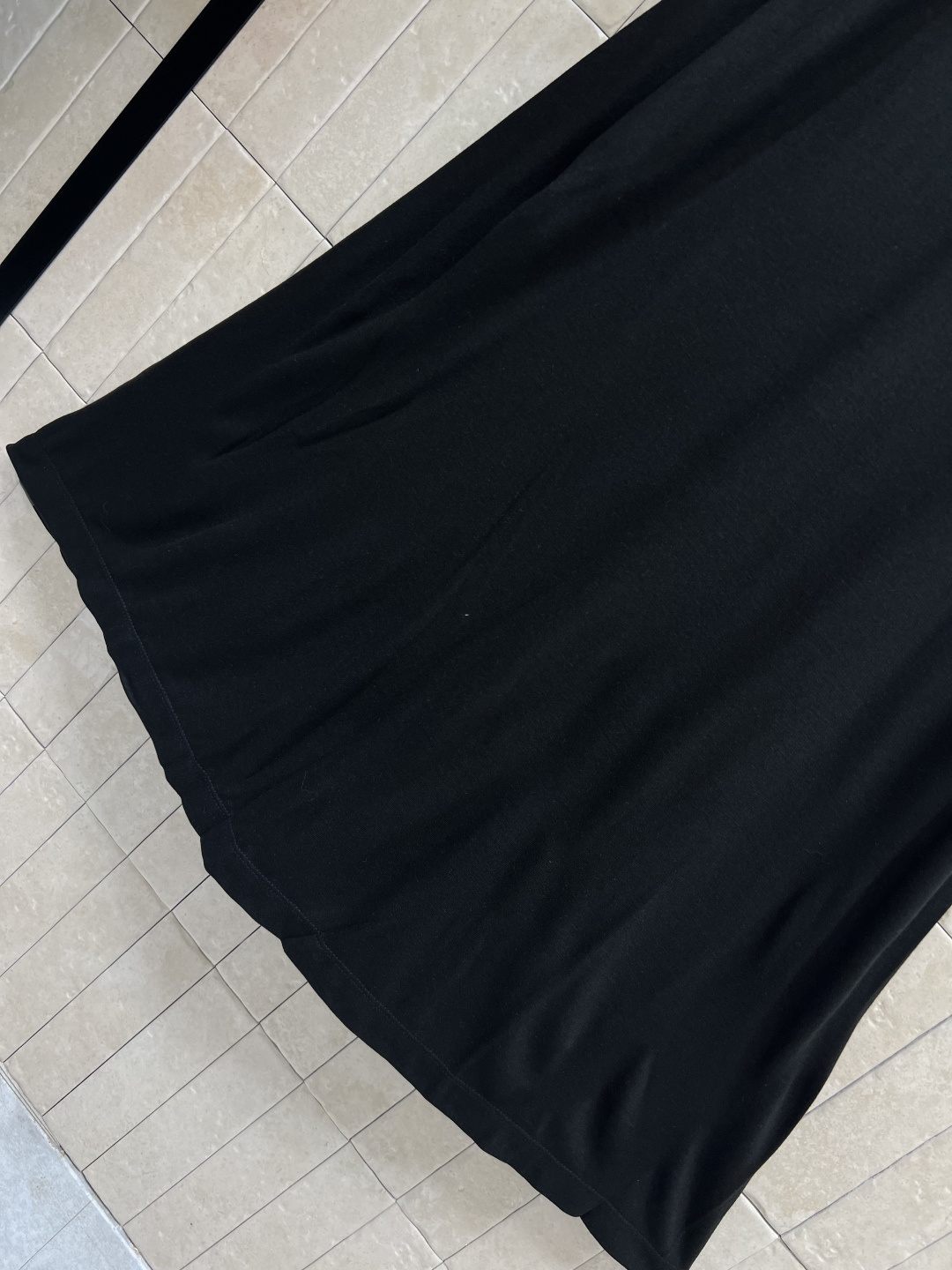 LW家 25早秋新款 丝巾收腰长款连衣裙 上身真的超级爱了 减龄的百搭色系 一秒衬托肤色 配送条纹丝巾收