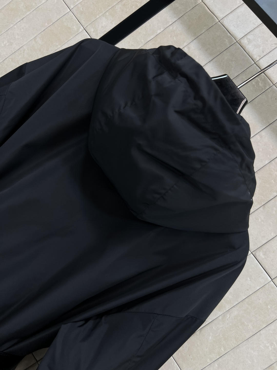 PD家25早秋新款 连帽腰带收腰尼龙外套 定制防水尼龙面料 质感超赞 宽松休闲版型  时髦帅气可甜可盐 