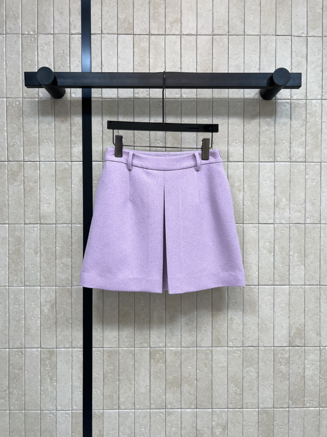 NO:477655,D Home 25 early autumn new round neck short wool top + woolen high waist pleated skirt Simple and elegant design to create high-end ready-to-wear Customized CD pearl button embellishment Minimalist and elegant short style Matched with skirts in the same series Easy to divide body proportions Light green + taro purple super temperament Fabric texture Delicate workmanship quality Online two colors and three codes SML,,dior, skirts,alexander wang19860909D家 25早秋新款 圆领短款毛呢上衣+ 毛呢高腰压褶半身裙 简约大方的设计打造高级成衣 定制CD珍珠扣点缀 极简优雅短款版型 搭配同系列半身裙 上身轻松分割身材比例 浅绿色+香芋紫色超级显气质 面料质感细腻 做工品质在线两色三码 SML,,dior,skirts,alexander wang,Women's clothing