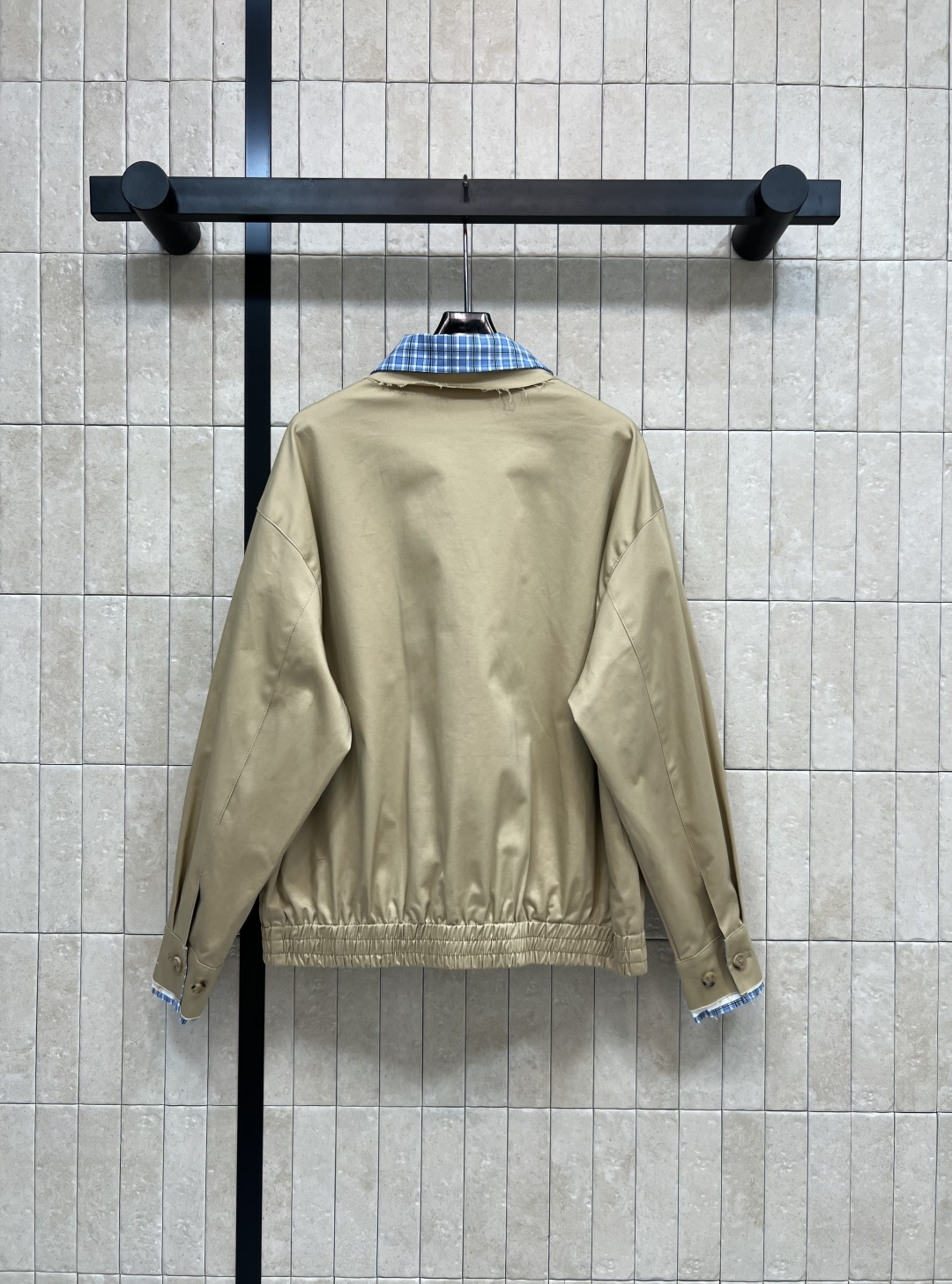 Miu 25早秋新款 拼接格子系列 无袖马甲外套+翻领夹克外套+短裙+挂脖背心裙 可拆卸领口 拼接蓝格纹