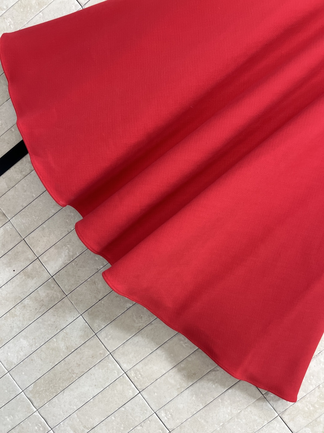 D家 25早秋新款 红色西装外套+半身裙 领口立领单排扣设计修饰脖颈线条 泡泡短袖小上衣 减龄又甜美 短