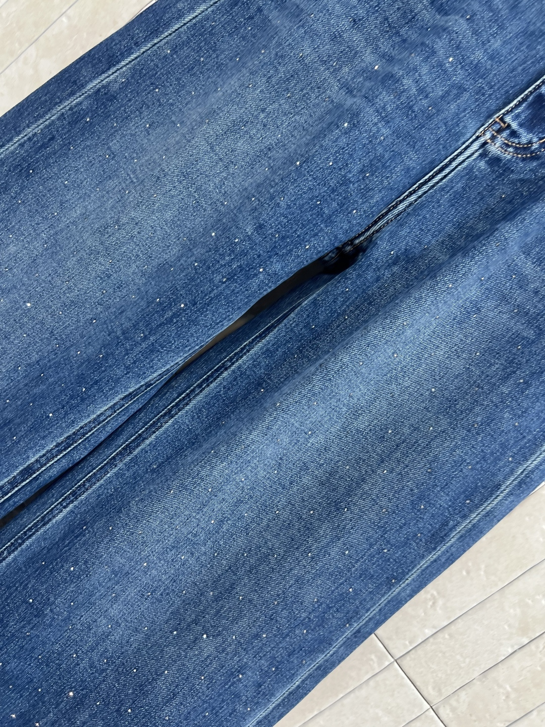 小香家 25早秋新款 豹纹腰带牛仔阔腿裤 复古洗水面料纯棉材质上身亲肤舒适 高腰阔腿版型轻松 掩盖腿部瑕