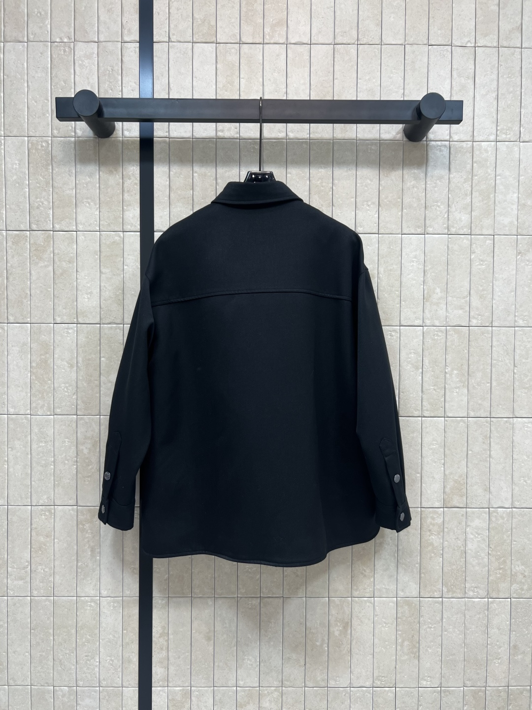 D家 25秋冬新款 羊毛翻领衬衫外套+菱格马甲棉服 超级好看的组合 logo胶牌点缀 没有搭配烦恼 穿上