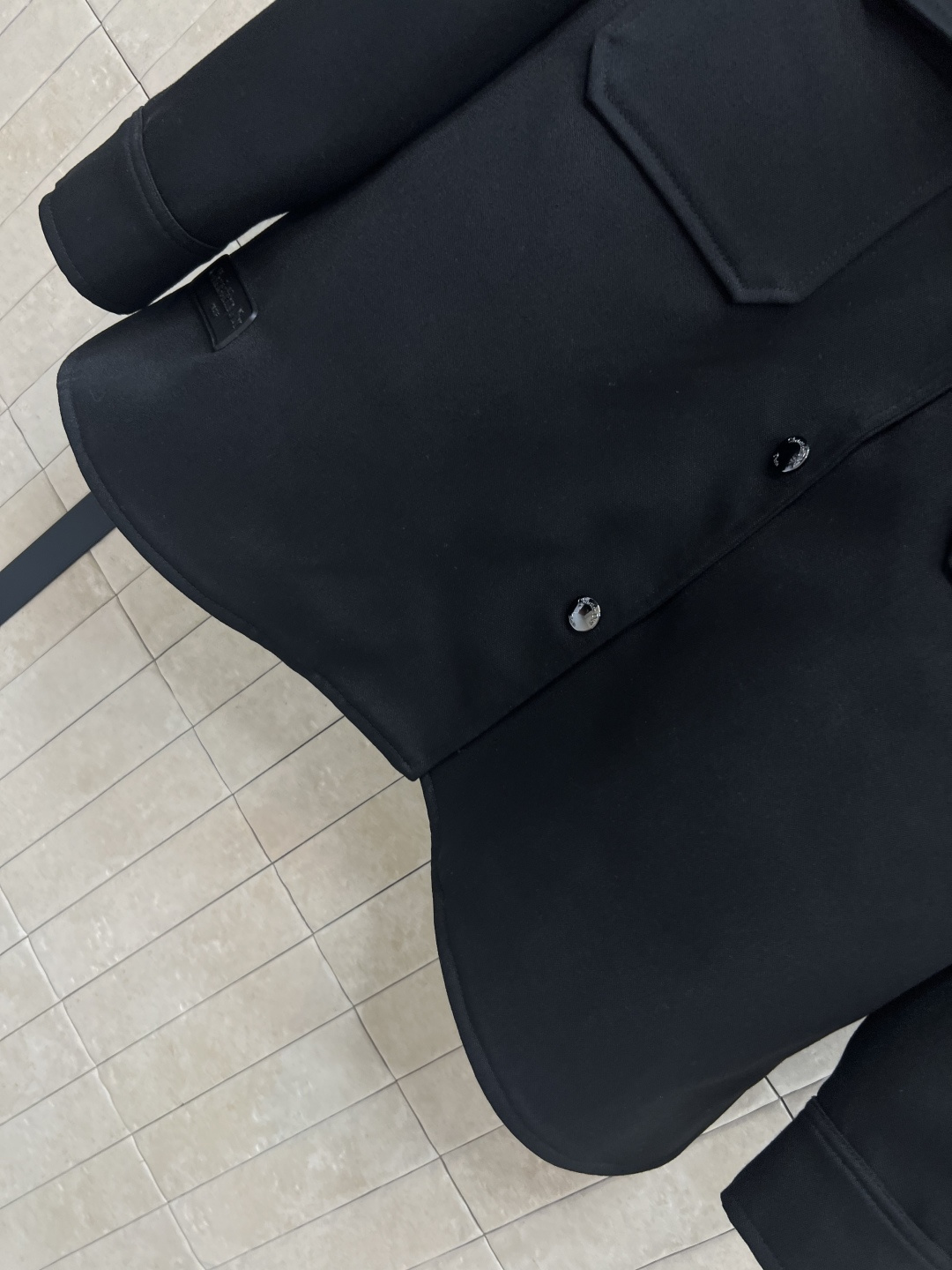 D家 25秋冬新款 羊毛翻领衬衫外套+菱格马甲棉服 超级好看的组合 logo胶牌点缀 没有搭配烦恼 穿上