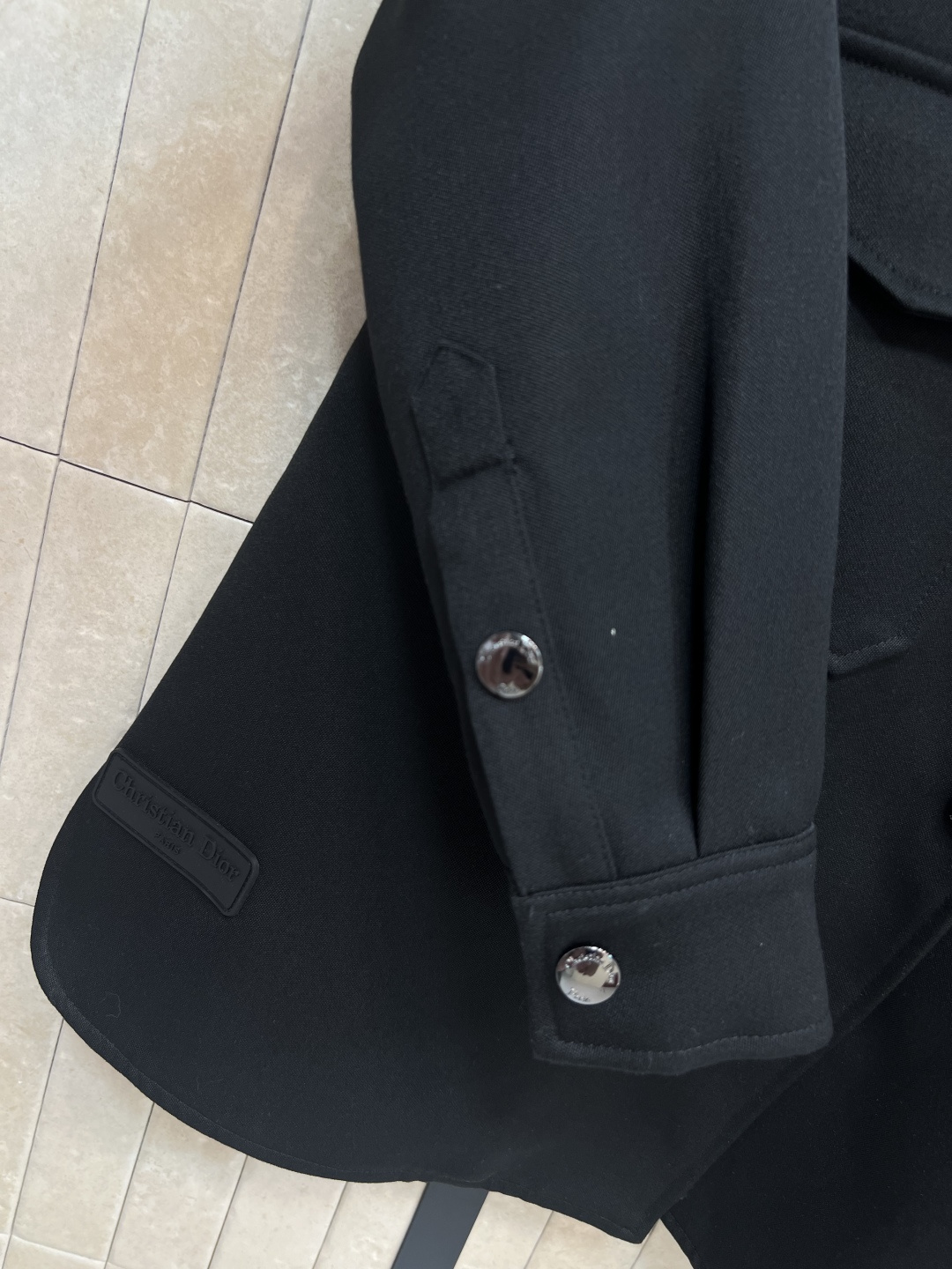 D家 25秋冬新款 羊毛翻领衬衫外套+菱格马甲棉服 超级好看的组合 logo胶牌点缀 没有搭配烦恼 穿上