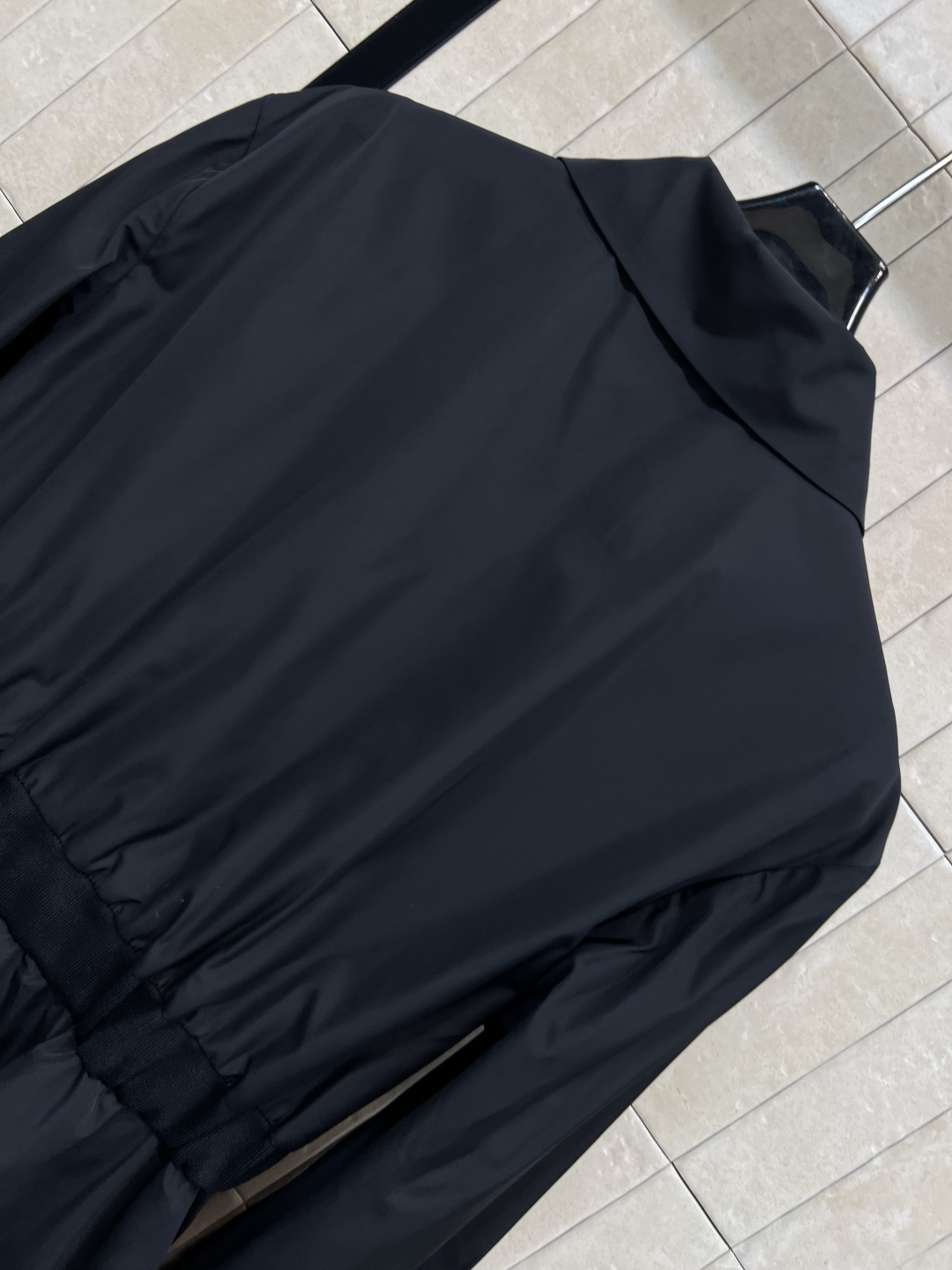 PD家 25早秋新款 甜酷翻领拉链尼龙连衣裙 可甜可酷 上身超有范 秒提气场的那种 采用环保尼龙面料 腰