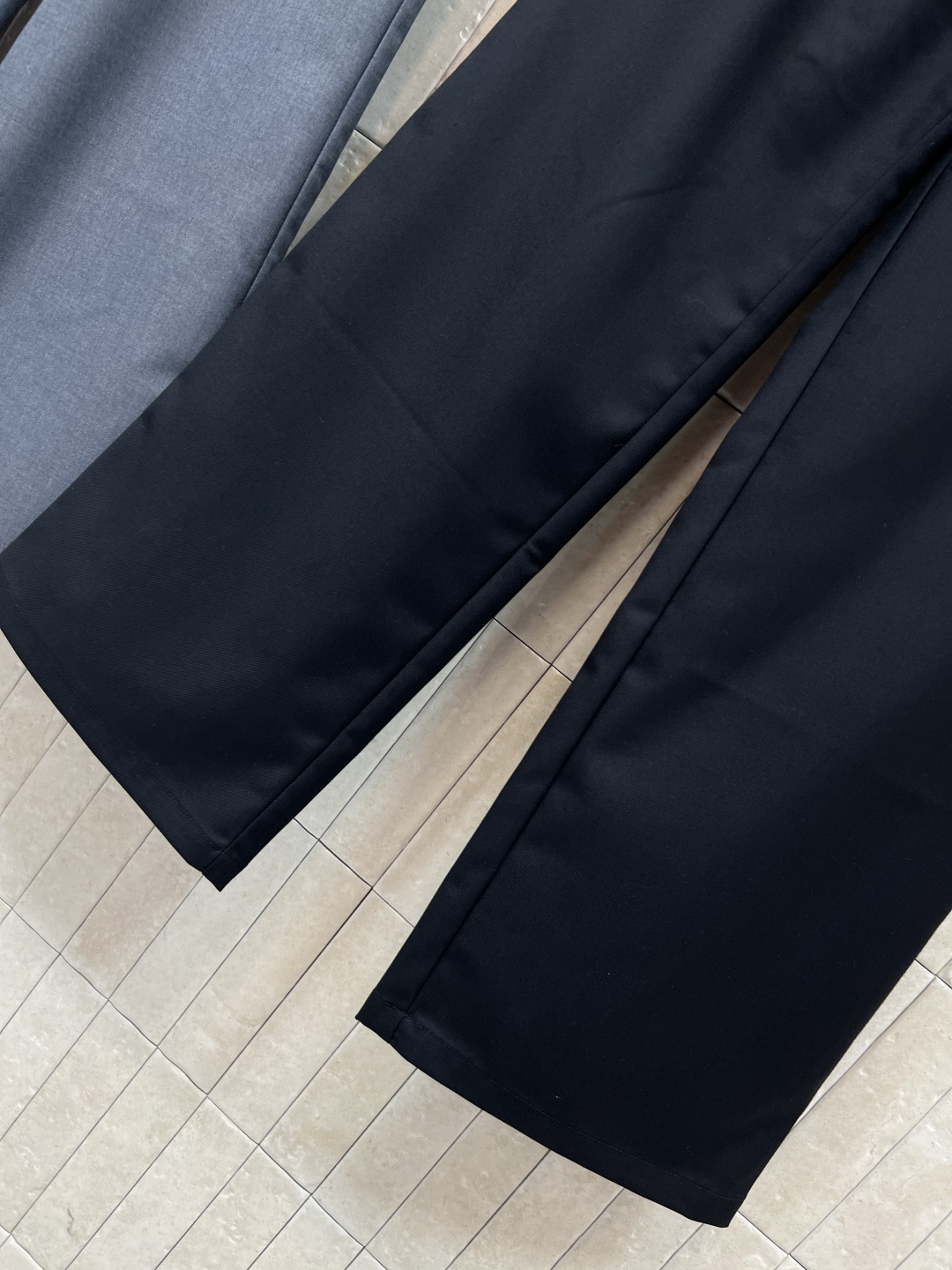 MIu家 25早秋新款 撞色高腰西装裤  刺绣品牌标志性时髦大气 显瘦显高一绝 可闭眼入的那一挂 轻松搭