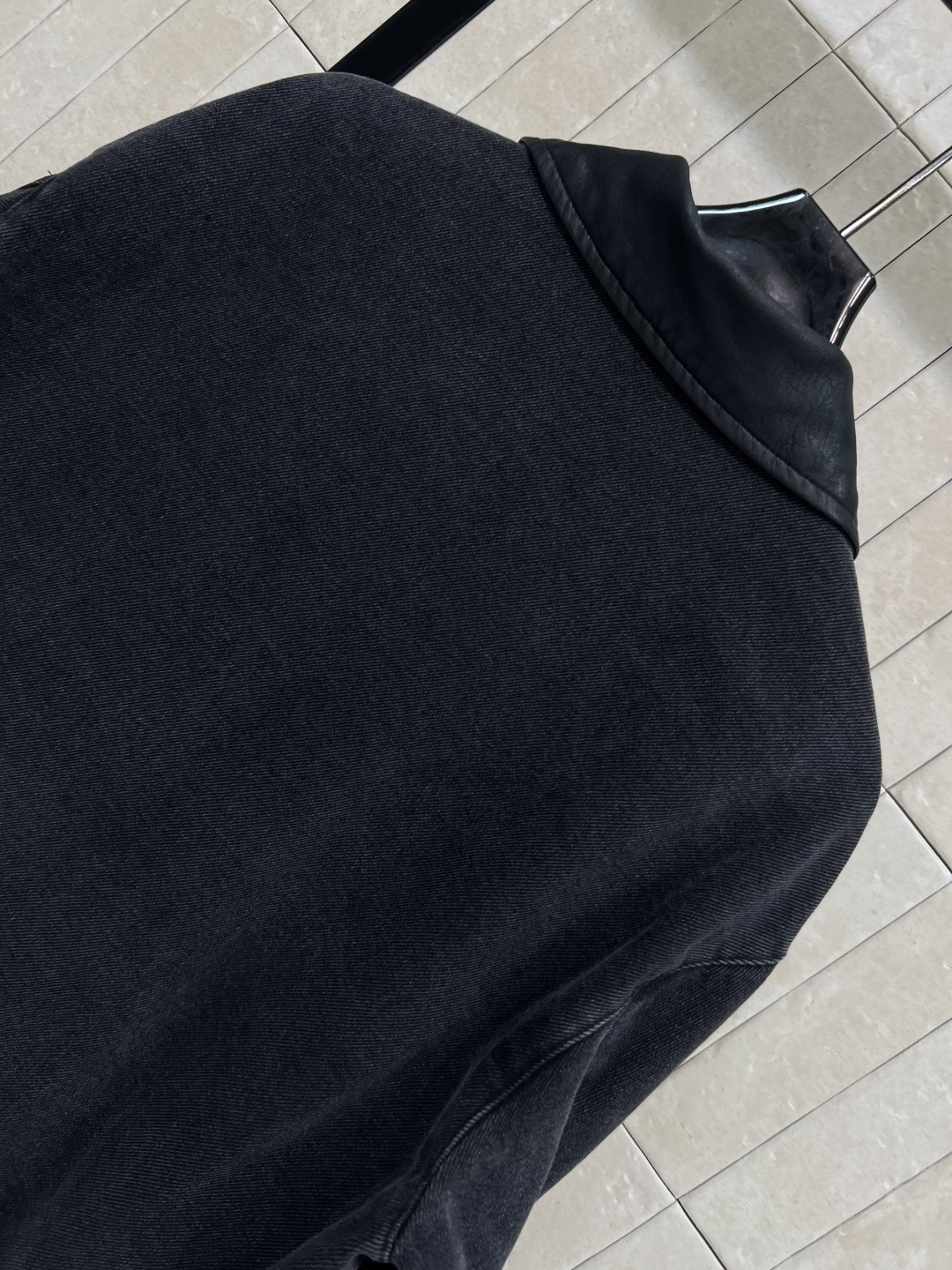 PD家25早秋新款 翻领牛仔短款夹克外套 显瘦显高没有年龄界限的牛仔外套  舒适的触感来自于进口好面料纯