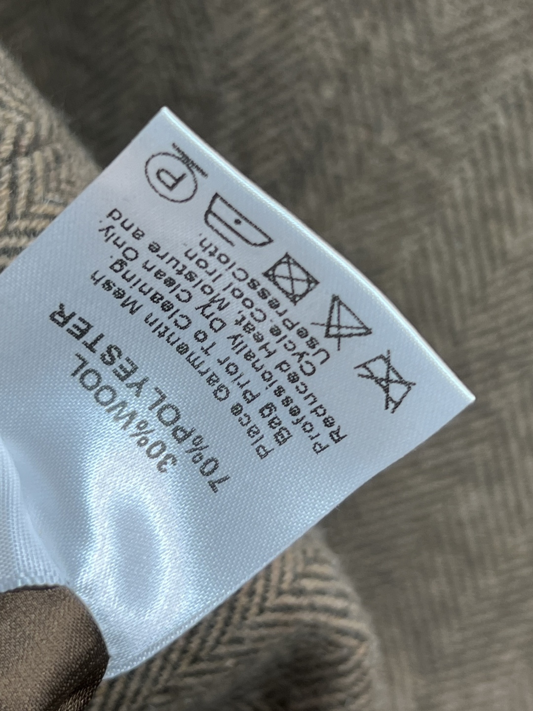 CE家  25早秋新款 驼色毛呢套装 V领西服外套+百褶半身裙 秋冬推荐 高级温暖咖 定制logo金扣点