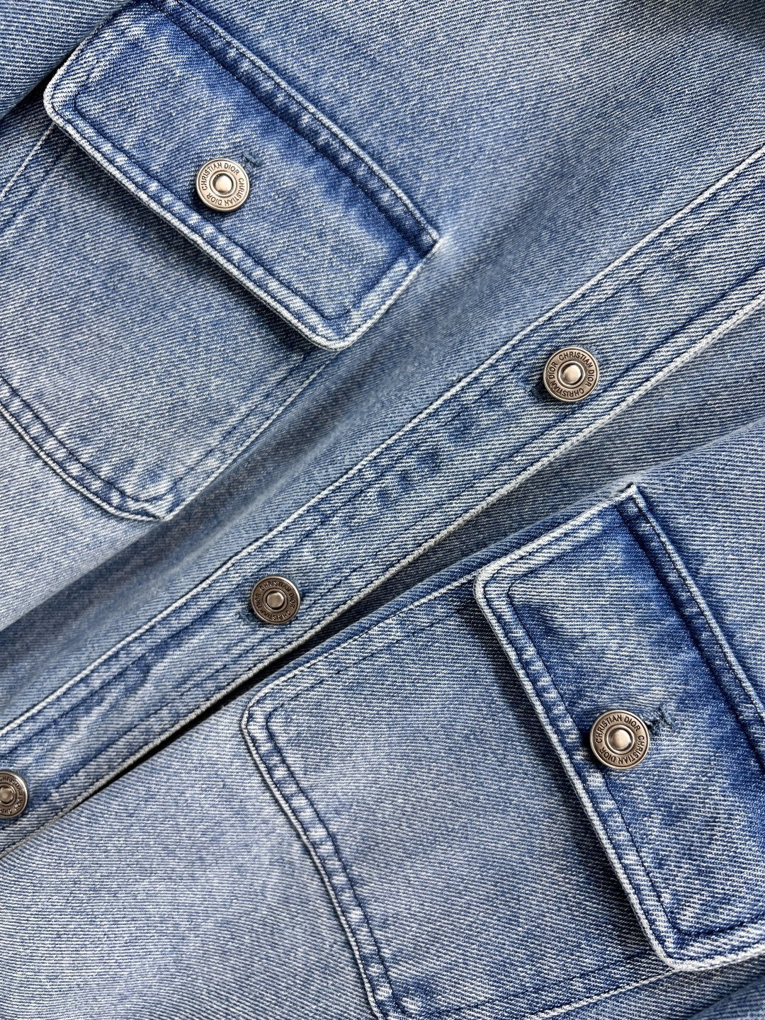 D家 25早秋新款 酵素洗水怀旧牛仔收腰外套 经典宽松蚕型时髦又高级 搭配本布腰带收腰设计 原版开膜定制