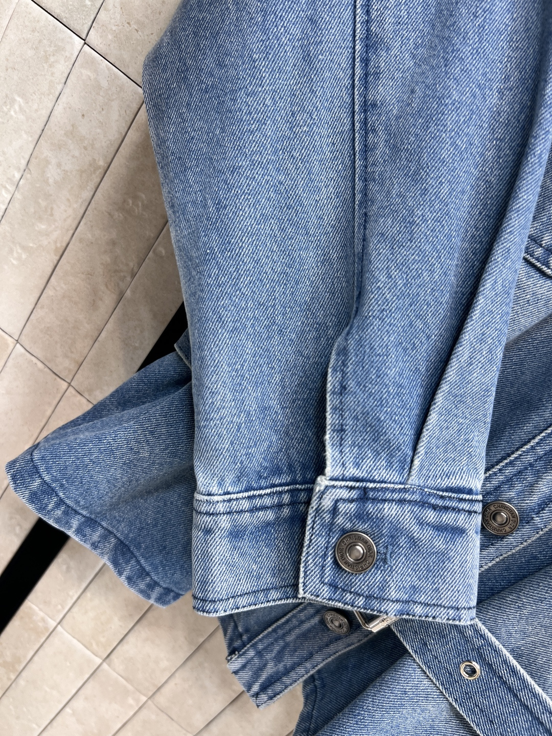 D家 25早秋新款 酵素洗水怀旧牛仔收腰外套 经典宽松蚕型时髦又高级 搭配本布腰带收腰设计 原版开膜定制