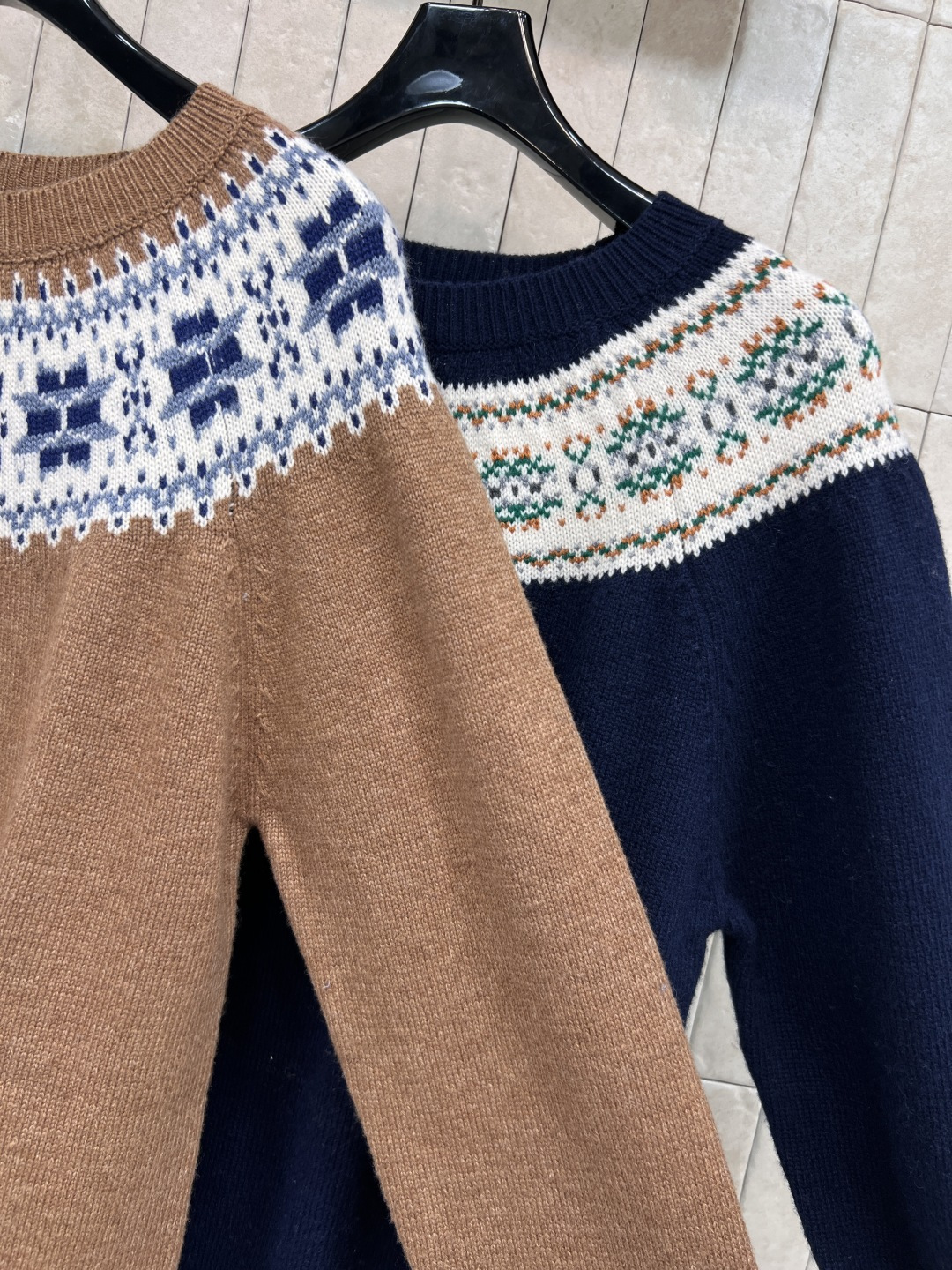 CE家 25早秋新款 凯旋门花纹提花针织系列 圆领套头毛衣+ 圆领开衫 自带名媛范气质 上身真的太美了 