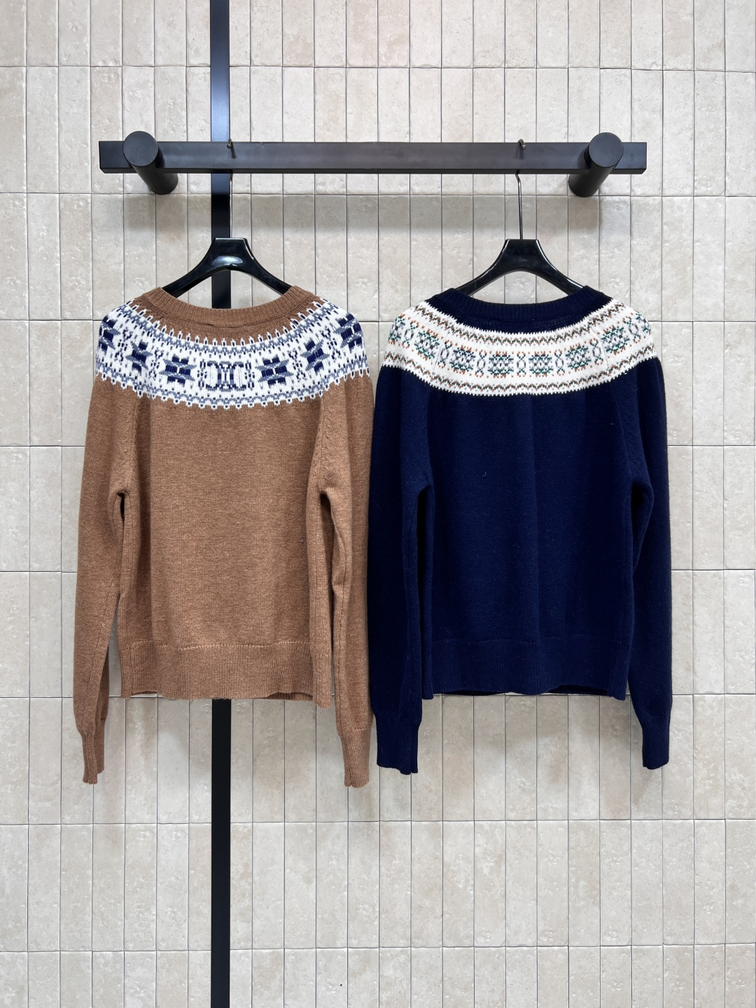 CE家 25早秋新款 凯旋门花纹提花针织系列 圆领套头毛衣+ 圆领开衫 自带名媛范气质 上身真的太美了 