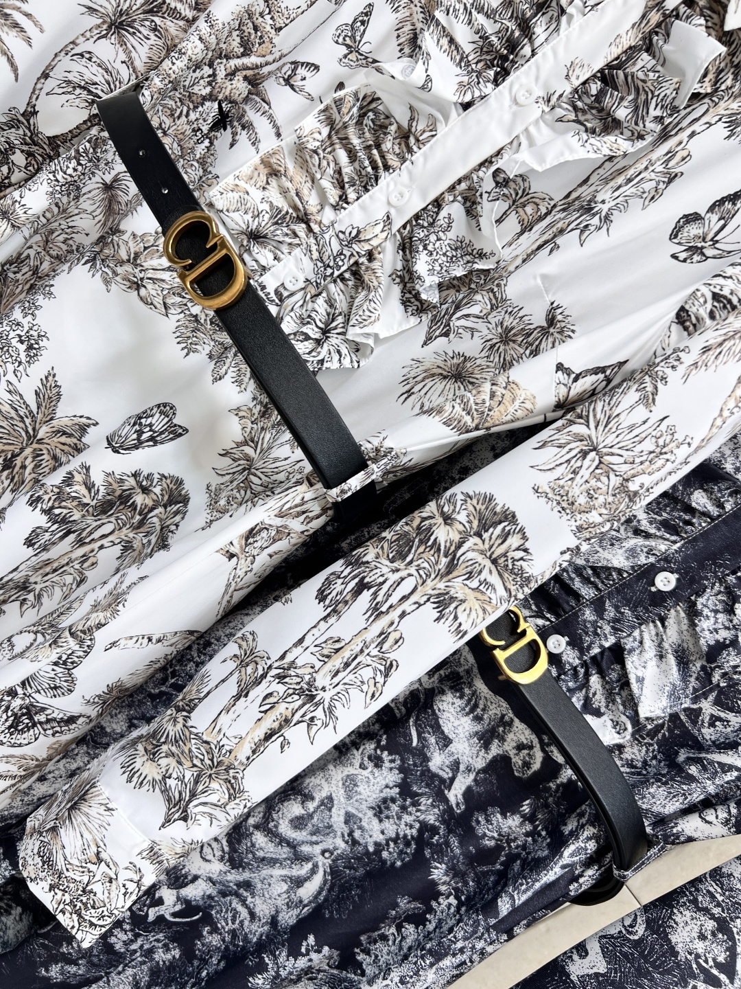 D家 25早秋新款 椰树印花翻领长款连衣裙 经典的复古椰树🌴印花 演绎复古情怀 上身太爱了自带立体感画面