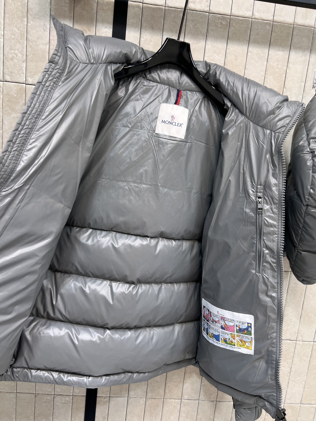 M家 25早秋新款 经典口袋标志连帽羽绒服 可拆卸的帽子 连帽面包服宽松版型 上身有型又时髦帅气 定制的