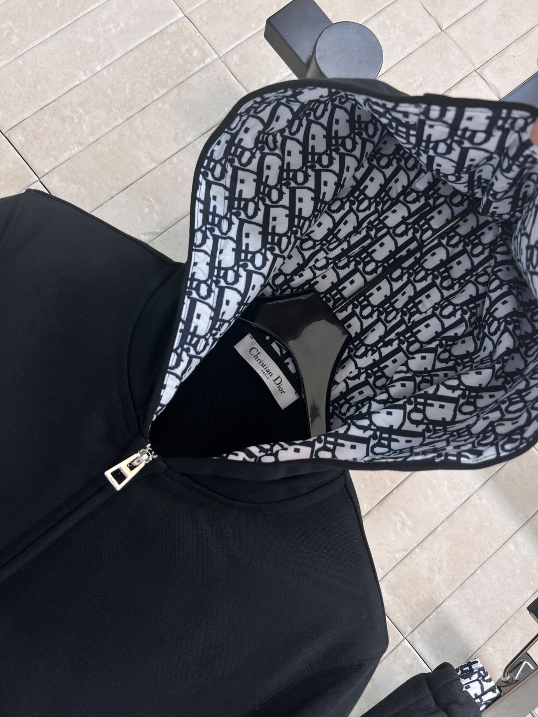 D家 25早秋新款 老花连帽短款外套+双腰头休闲裤 自带帅气和时髦 拼接 logo字母老花 日常休闲逛街