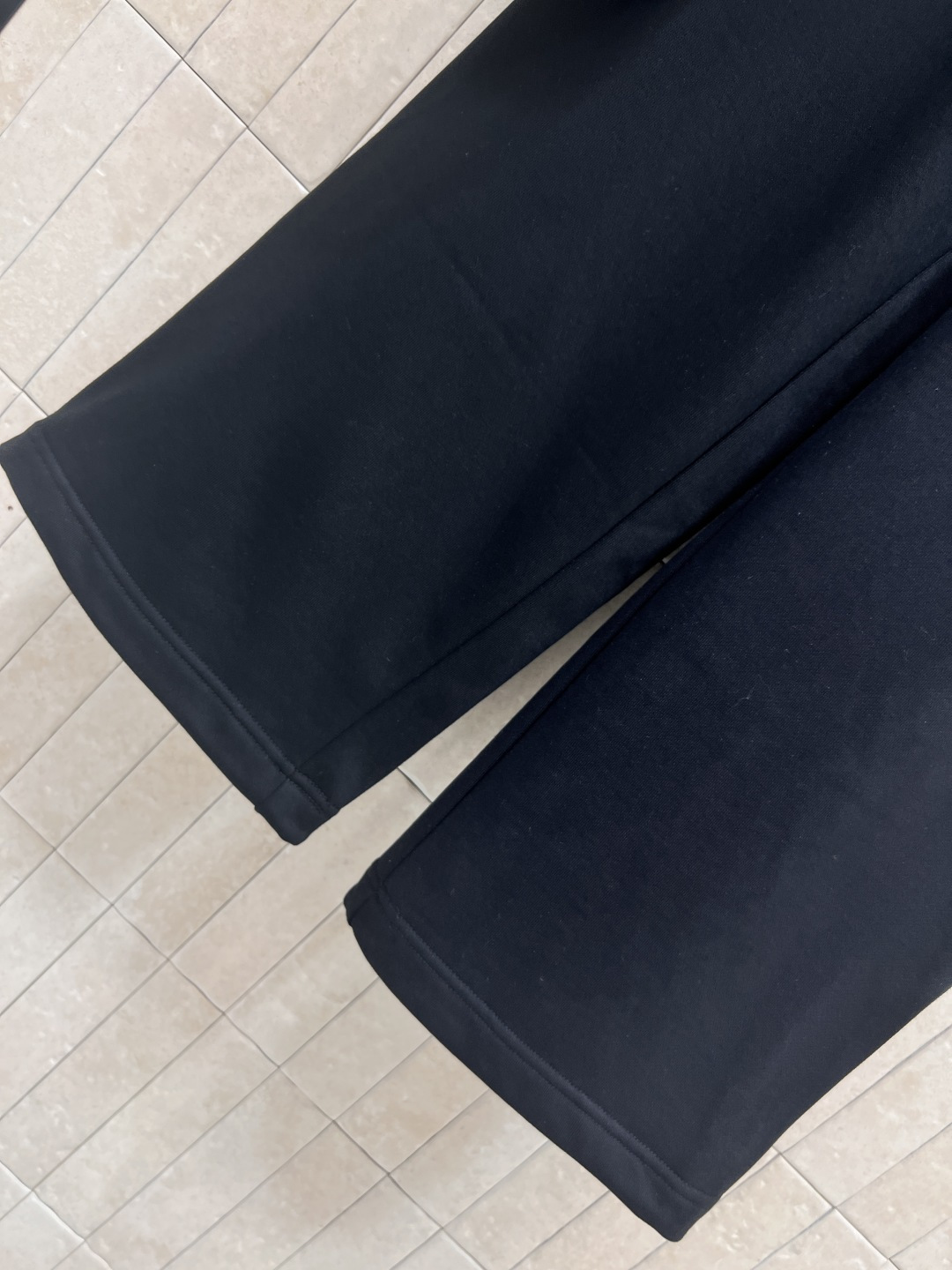 D家 25早秋新款 老花连帽短款外套+双腰头休闲裤 自带帅气和时髦 拼接 logo字母老花 日常休闲逛街