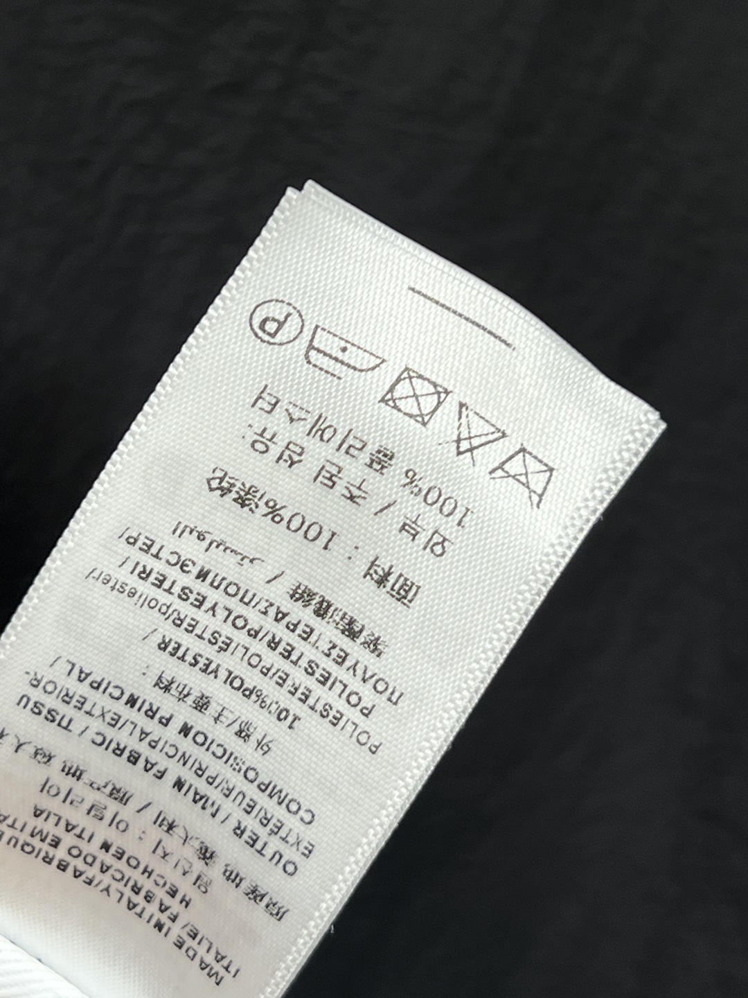 BUR家 25早秋新款 双面穿连帽夹克外套 一面经典格纹图案 一面纯黑色系 连帽宽松版型衣摆抽绳束腰调节