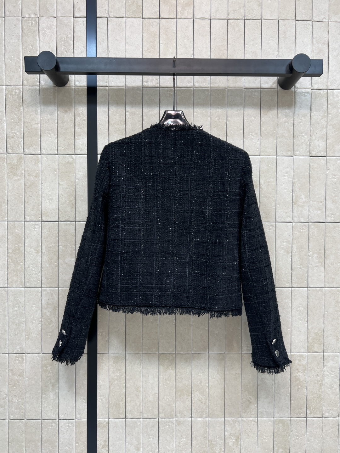 小香家 25秋冬新款 圆领粗花呢外套 经典基础版型百搭不挑人 Logo纽扣点缀 双口袋美观实用 高级有质