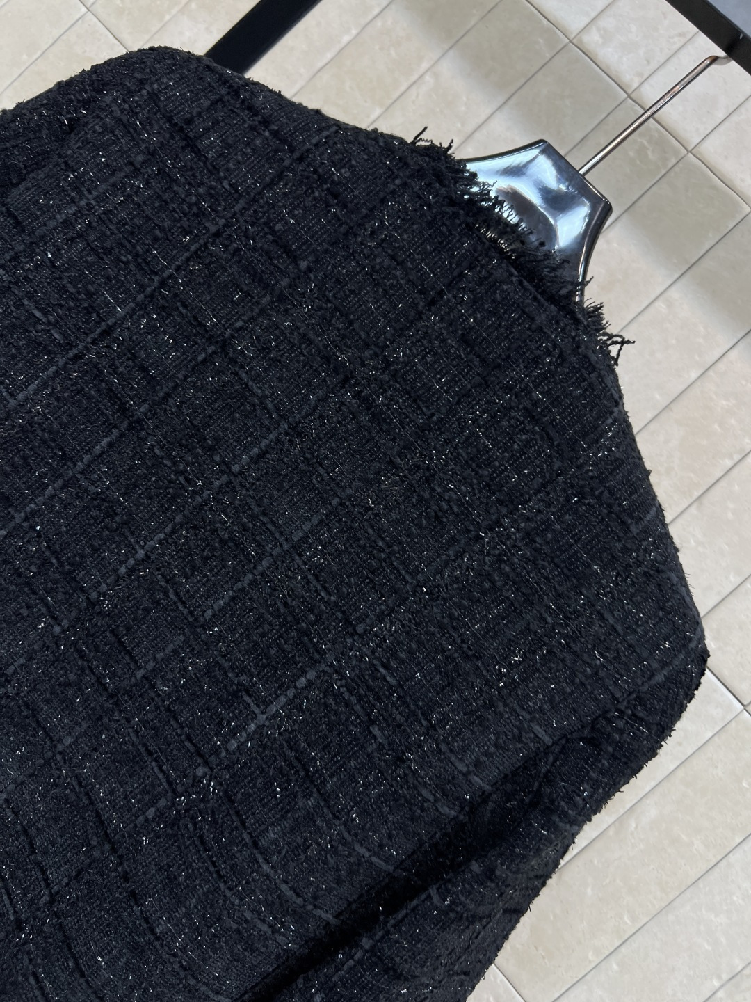 小香家 25秋冬新款 圆领粗花呢外套 经典基础版型百搭不挑人 Logo纽扣点缀 双口袋美观实用 高级有质