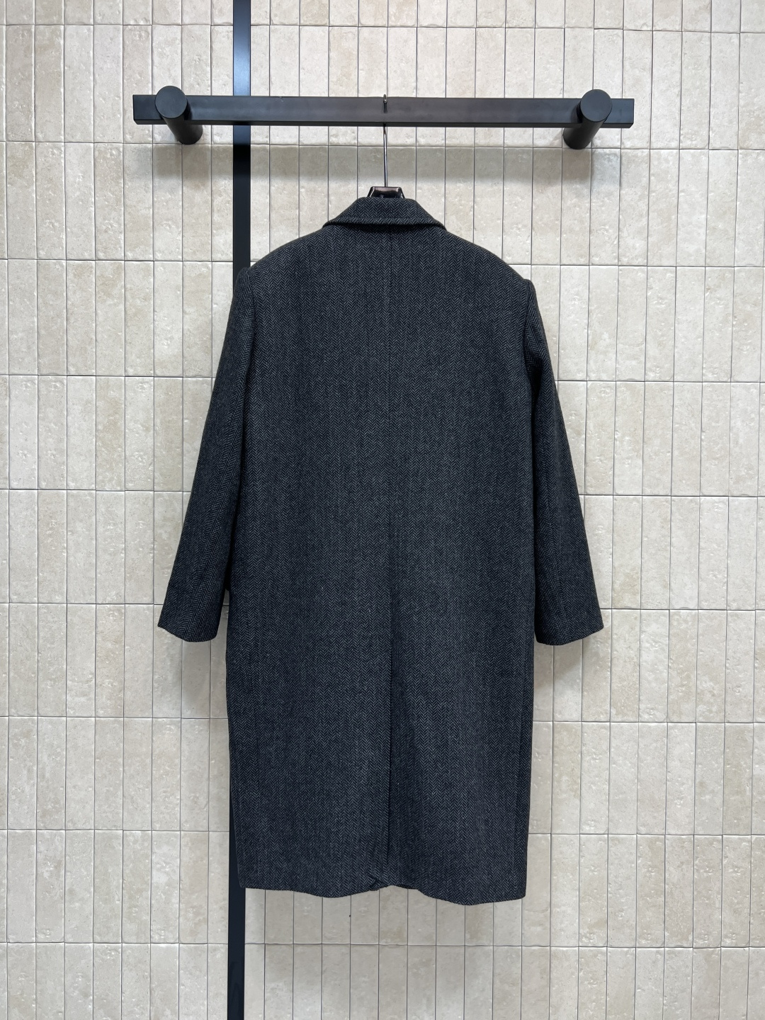 PD家 25秋冬新款 翻领羊毛大衣 百分百纯羊毛面料质感超赞 亲肤舒适有重量 宽松廓形大衣上身百搭不挑人