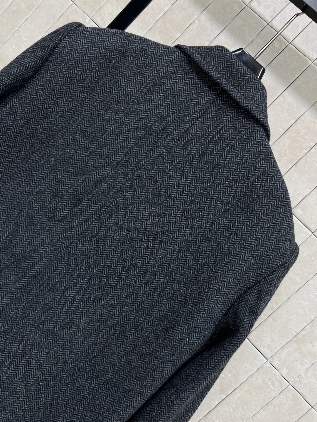 PD家 25秋冬新款 翻领羊毛大衣 百分百纯羊毛面料质感超赞 亲肤舒适有重量 宽松廓形大衣上身百搭不挑人