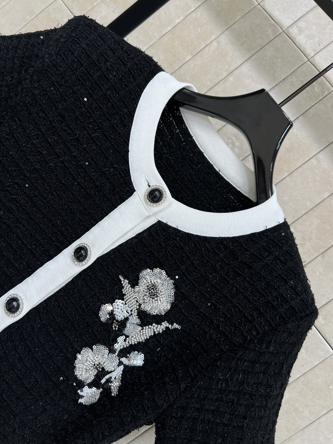 Self 25秋冬新款 钉珠花朵针织短袖连衣裙 千金名媛即视感狠狠拿捏 黑色一经典百搭搭配腰带收腰显瘦 