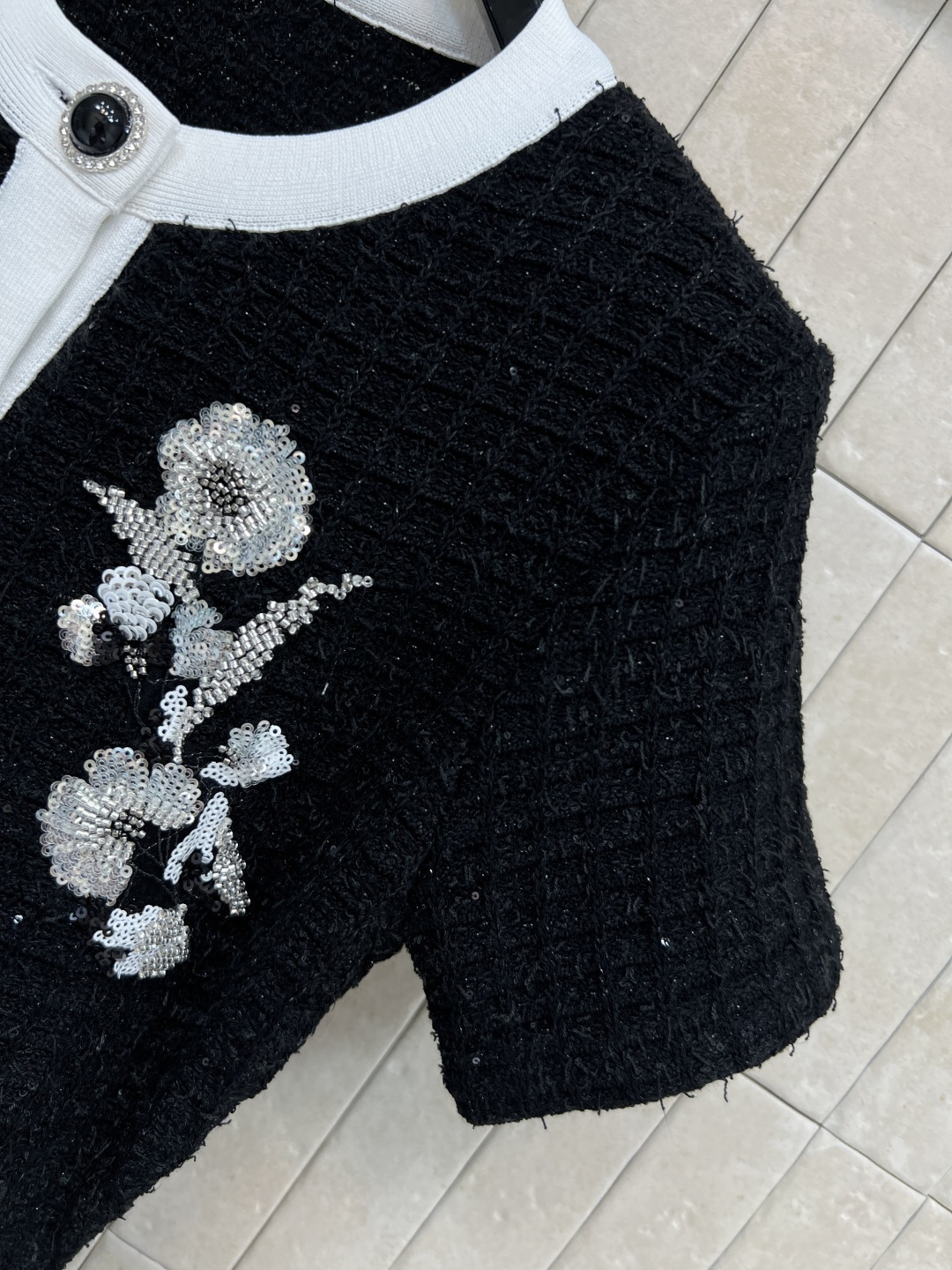 Self 25秋冬新款 钉珠花朵针织短袖连衣裙 千金名媛即视感狠狠拿捏 黑色一经典百搭搭配腰带收腰显瘦 