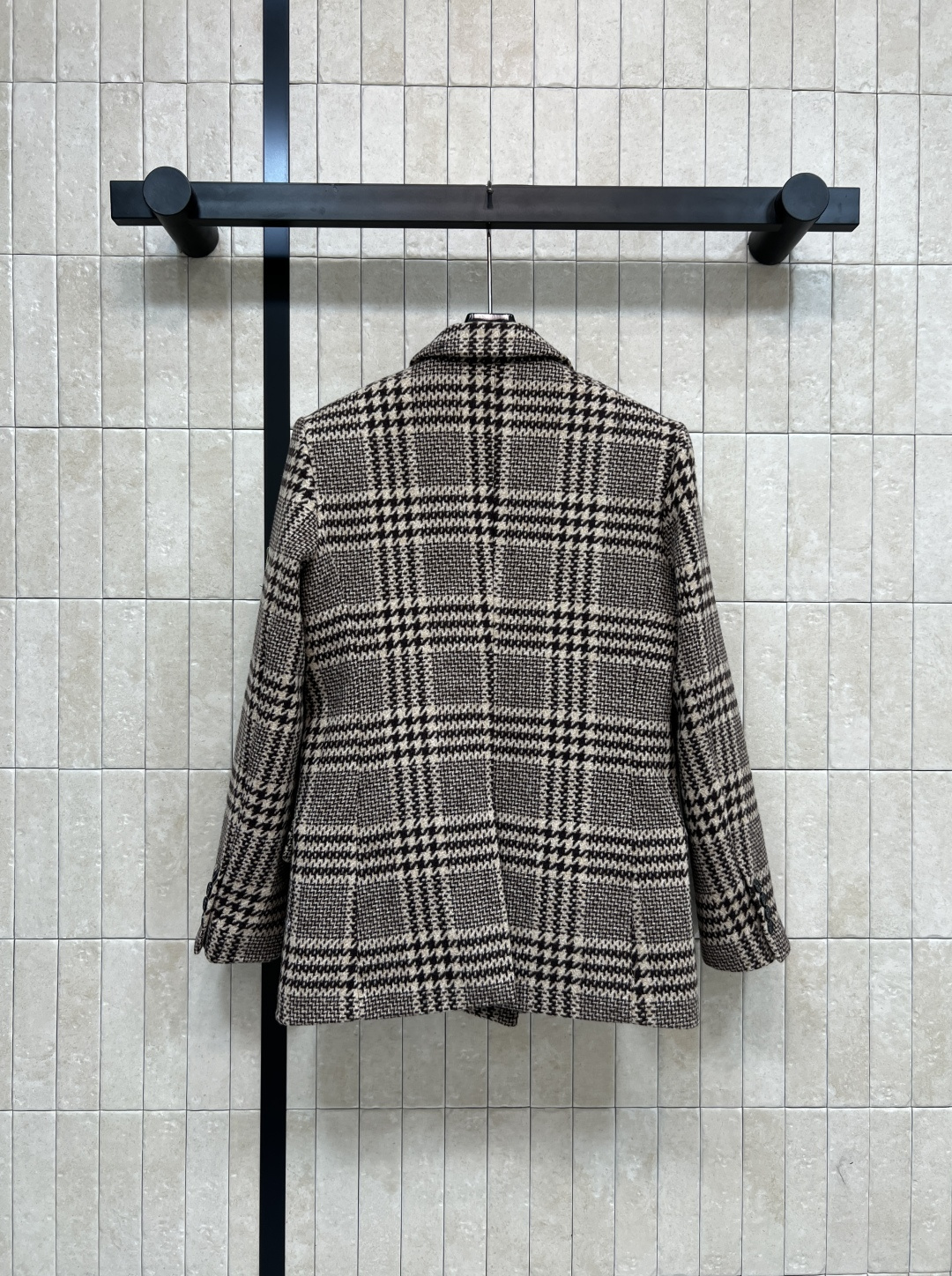 25秋冬新款 羊毛格纹西装外套 充满秋冬Feel 浓浓的复古范 可飒可时髦 知性帅气气质感 廓形感剪裁设