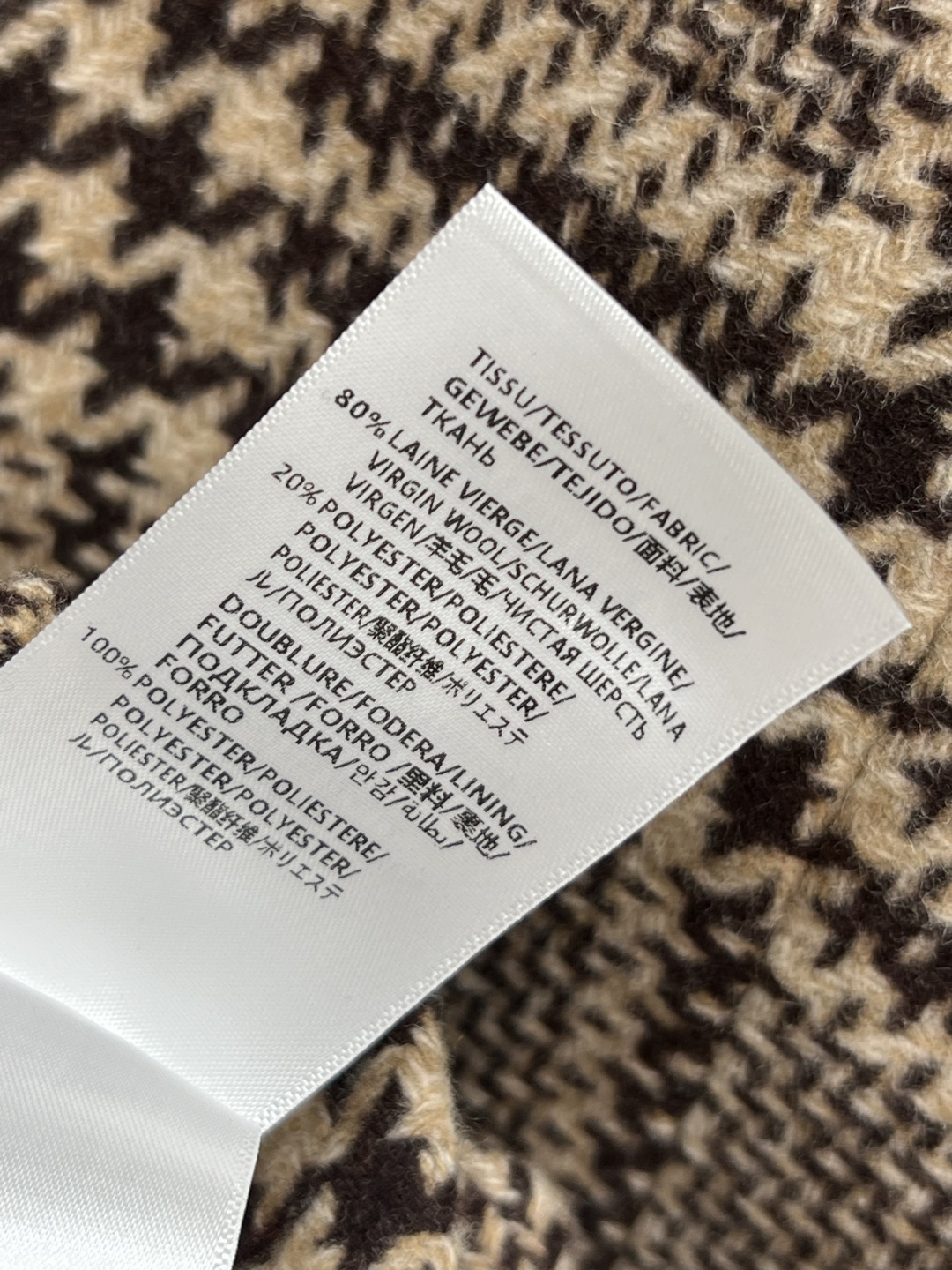 25秋冬新款 羊毛格纹西装外套 充满秋冬Feel 浓浓的复古范 可飒可时髦 知性帅气气质感 廓形感剪裁设