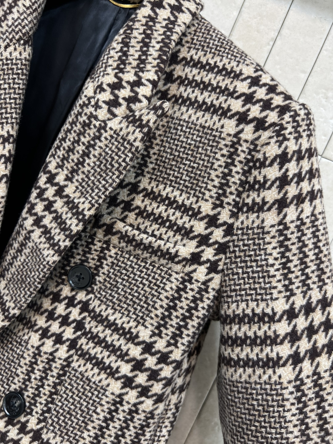 25秋冬新款 羊毛格纹西装外套 充满秋冬Feel 浓浓的复古范 可飒可时髦 知性帅气气质感 廓形感剪裁设