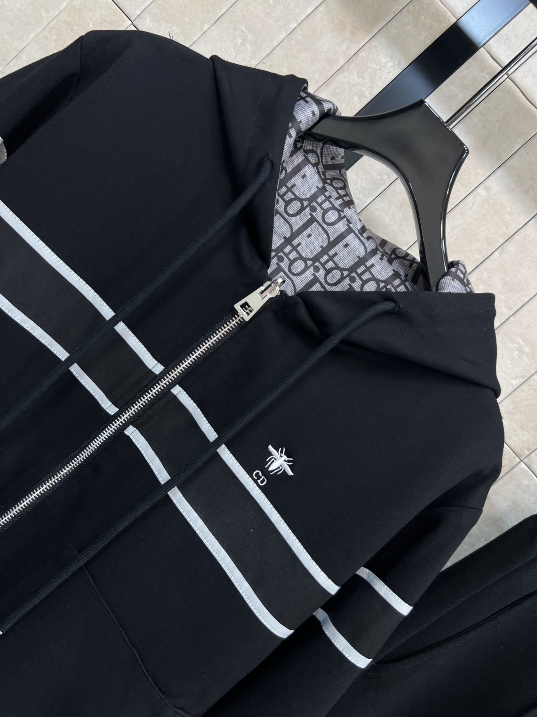 D家 25秋冬新款 双面穿连帽拉链卫衣外套+高腰休闲裤 日常休闲运动套装 简洁又时尚大气 出门无搭配烦恼