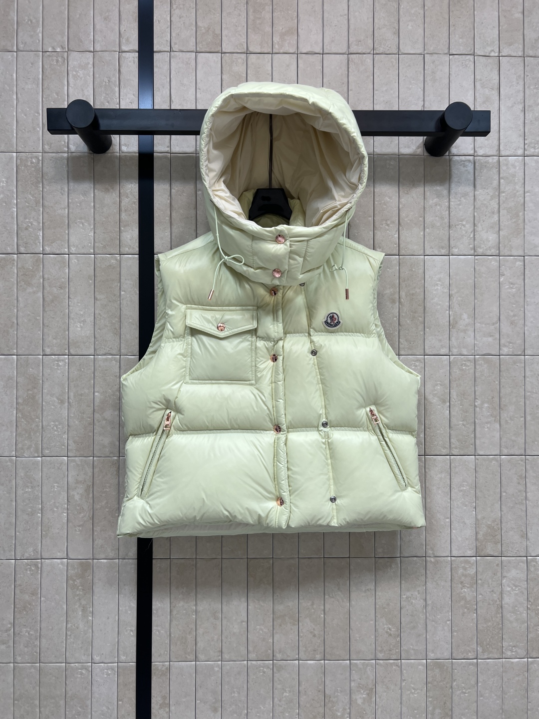 M家 25秋冬新款 连帽马甲羽绒服 可拆卸连帽面包羽绒服 重磅90鹅绒填充 拿到手就知道轻盈饱满又保暖 
